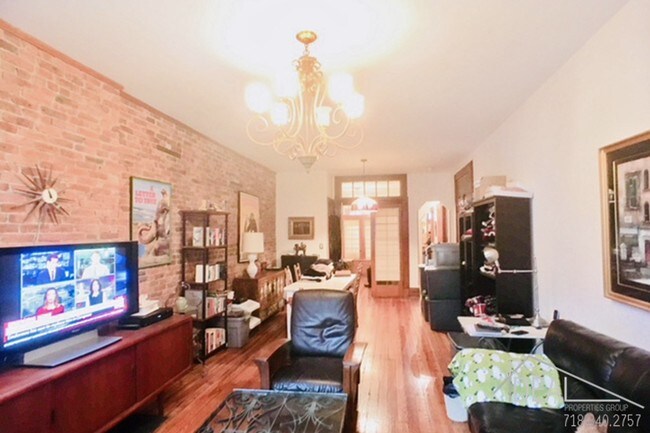 Building Photo - 420 3rd St