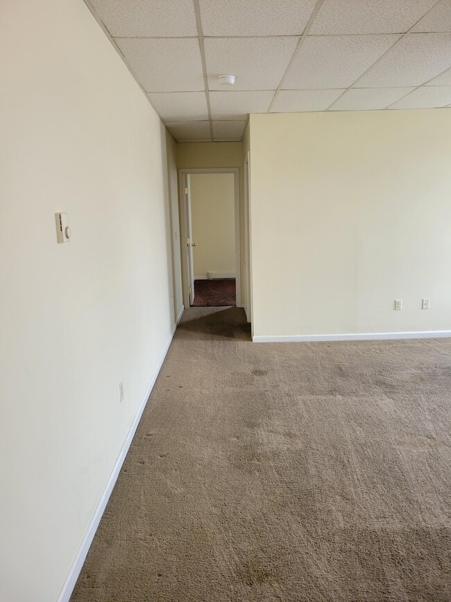 Building Photo - 315 Springdale St
