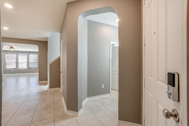 Building Photo - 8004 Expectation Dr