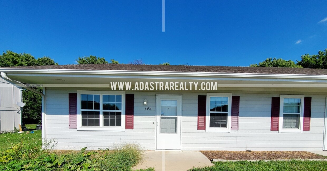 143 N Crest Dr, Raymore, MO 64083 House Rental in Raymore, MO
