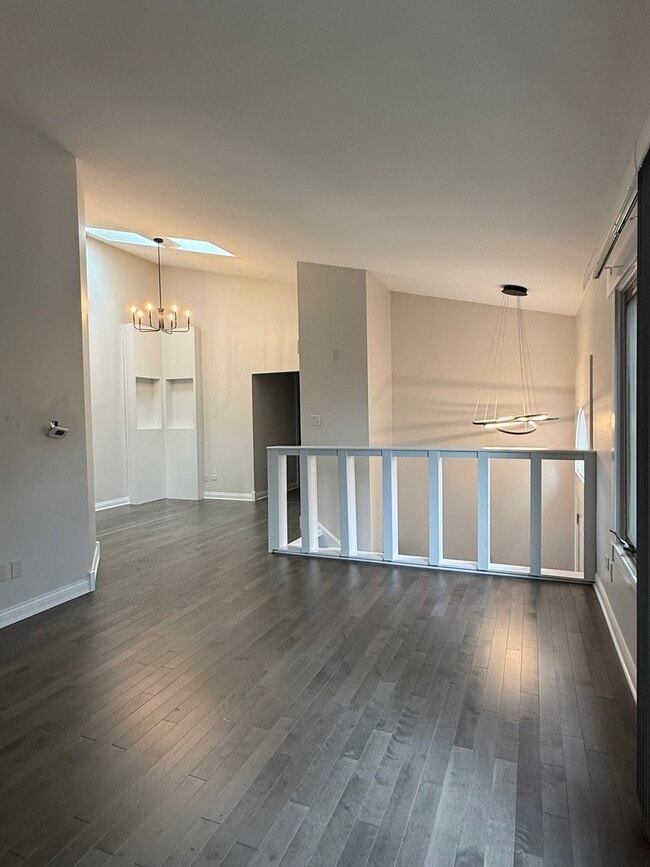 Building Photo - 9204 Drummond Dr