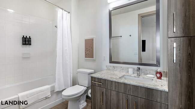 Foto del edificio - 101 S Center St