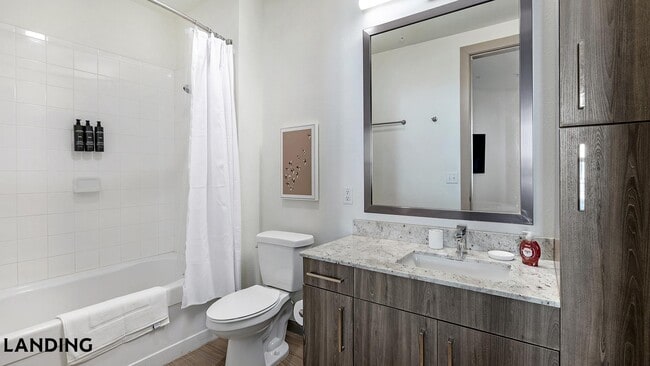 Building Photo - 101 S Center St