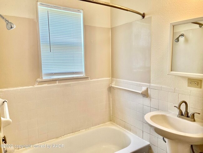 Foto del edificio - 1931 10th Ave