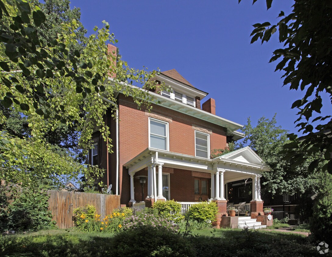 Primary Photo - 1421 Clayton St