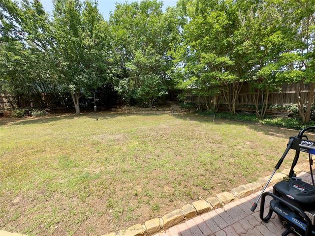 Building Photo - 2128 Aspenwood Dr N