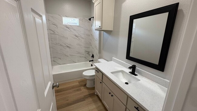 Foto del edificio - 3203 Bourland St