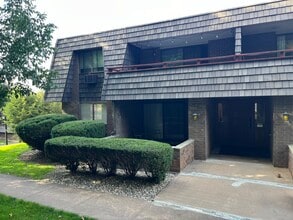 Building Photo - 64 Oxbow Dr