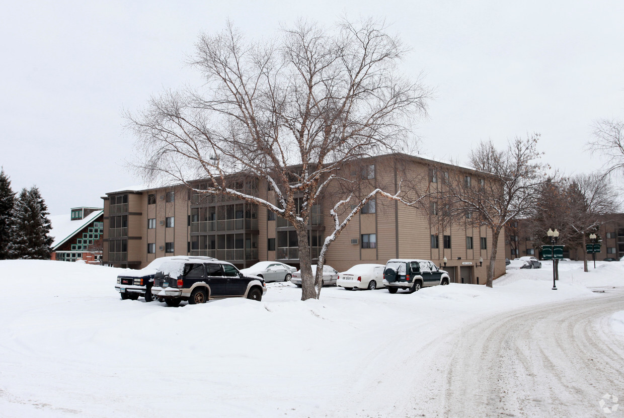 Building Photo - Cedarwood Apartments