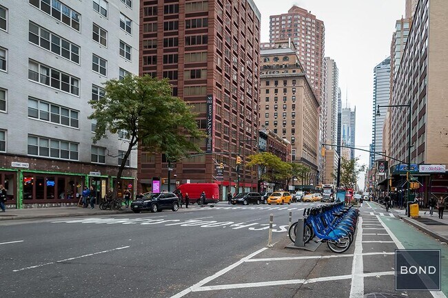 Foto del edificio - 888 Eighth Avenue