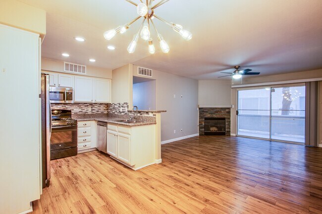 Building Photo - 3054 Tarpon Dr