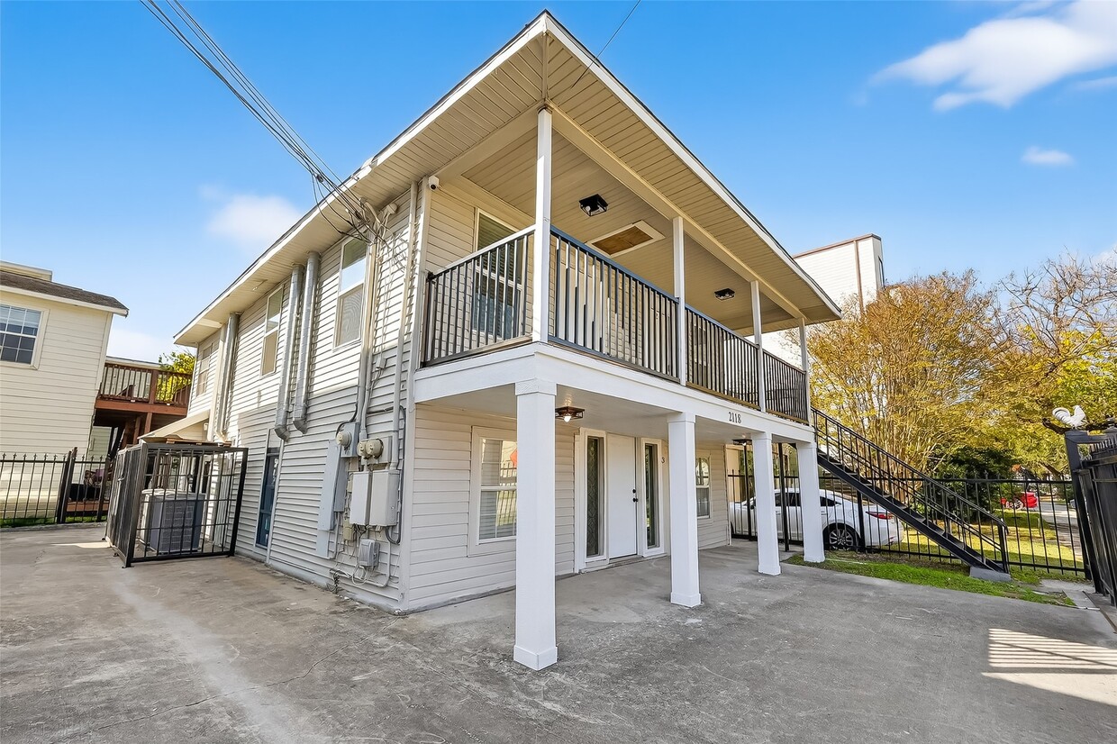 Foto principal - 2118 Webster St