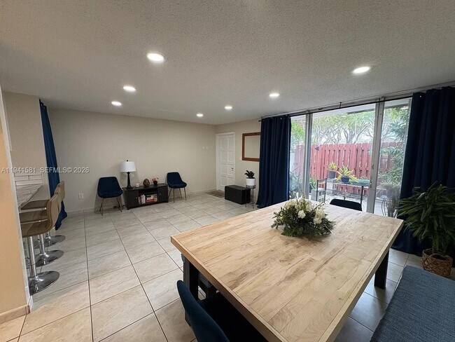 Foto del edificio - 14009 SW 84th St