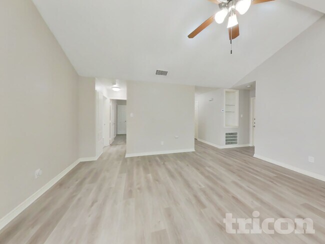 Foto del edificio - 2214 Townhall Ln