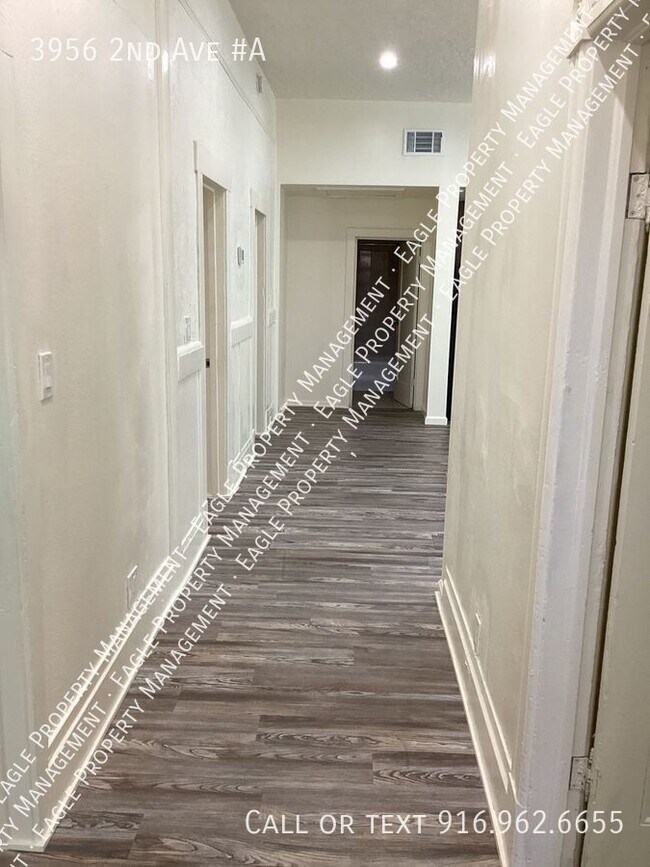 Foto del edificio - 4Bed/2Bath Walking distance to UC Davis Me...
