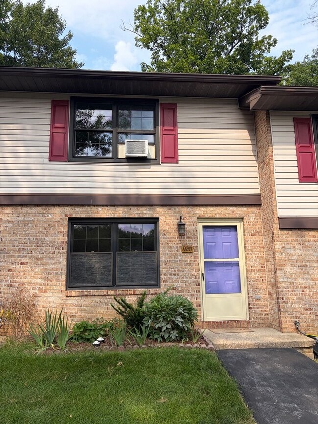 Building Photo - 920 Galen Dr