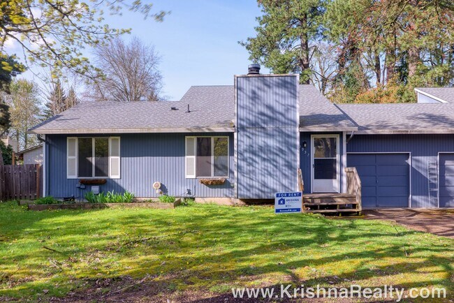 Building Photo - Charming 3 BD* 2BA* Duplex Featuring *NEW ...