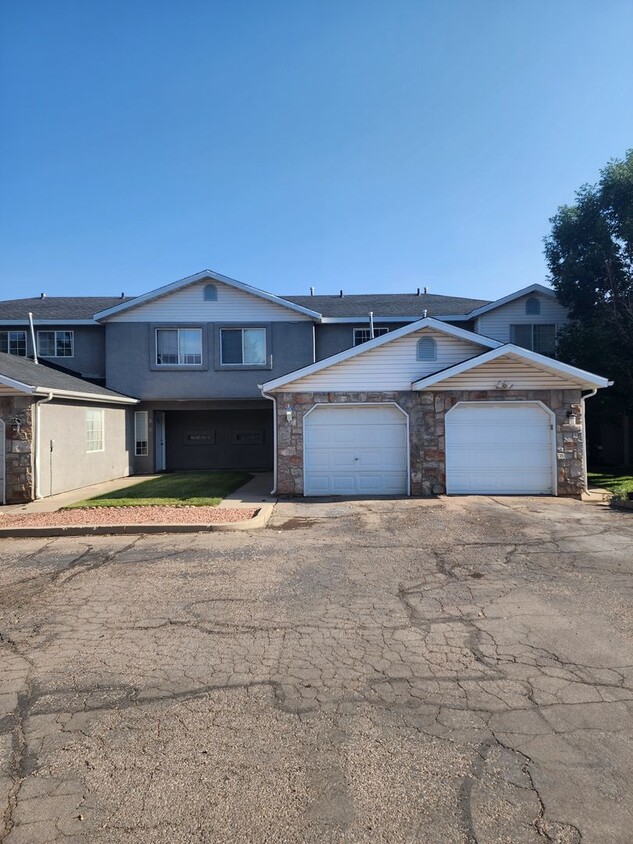 Primary Photo - Updated home in Cedar City