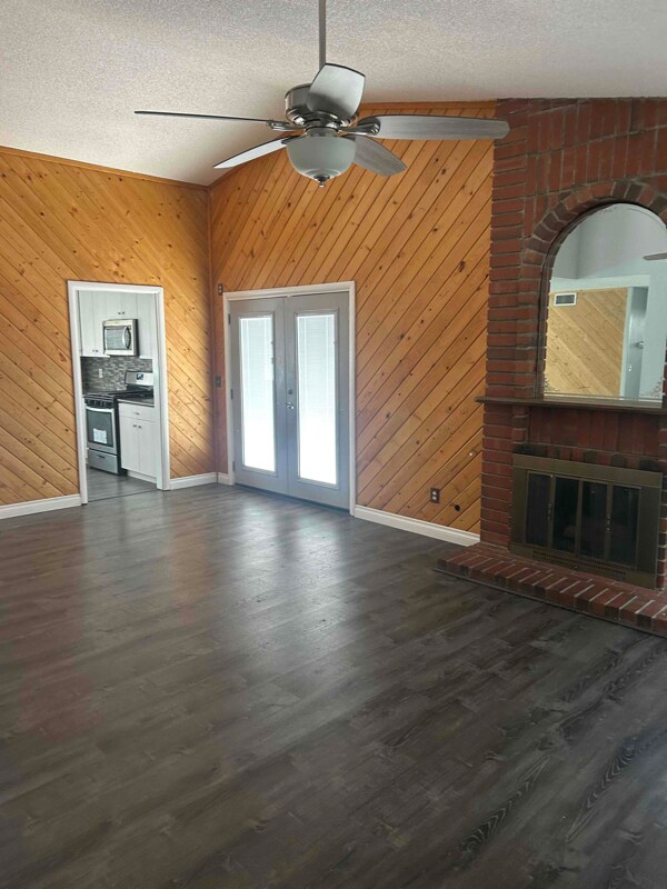 Building Photo - 3113 blossomsglen