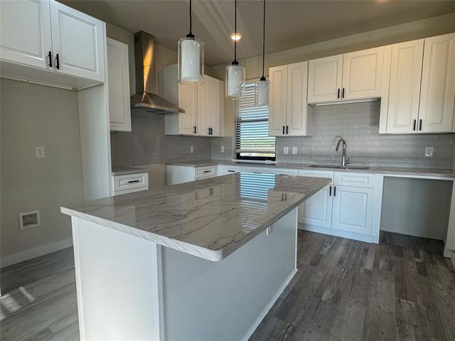 Building Photo - 450 Lucy Rd