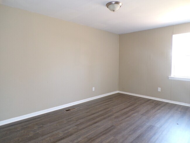 Foto del edificio - 1200 33rd St Ensley