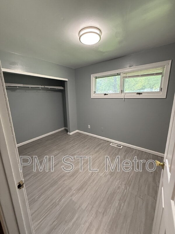 Building Photo - 1510 Trampe Ave