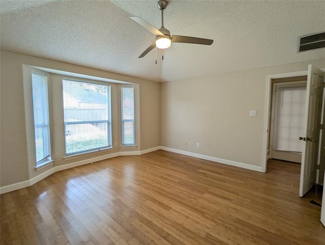 Building Photo - 6019 Mapleshade Ln