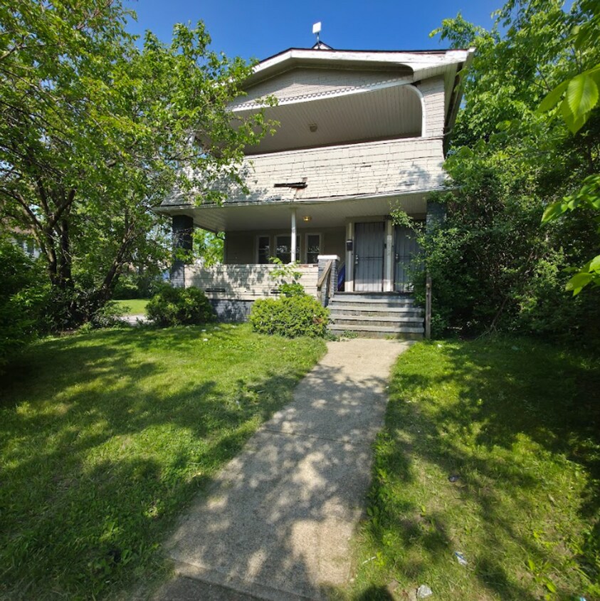 Primary Photo - 3625 E 153rd St