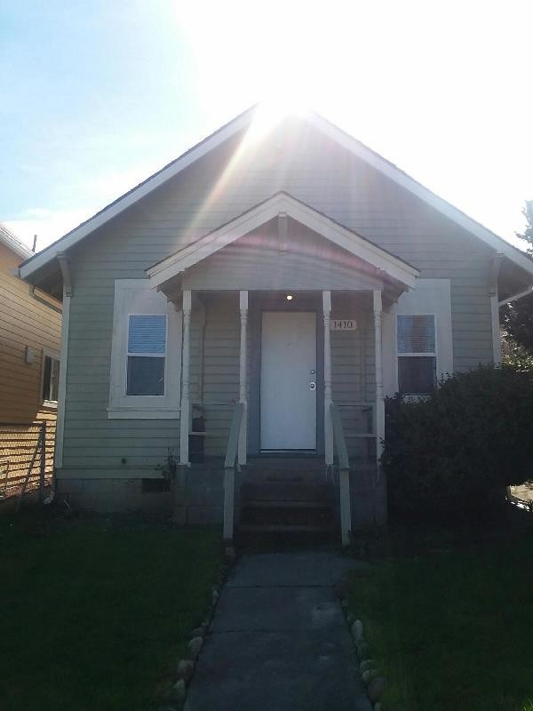 Primary Photo - 1410 E 29th St
