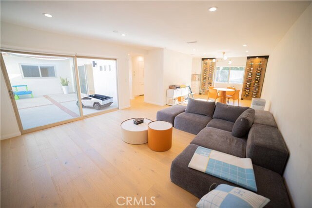 Foto del edificio - 4935 Ocean View Blvd