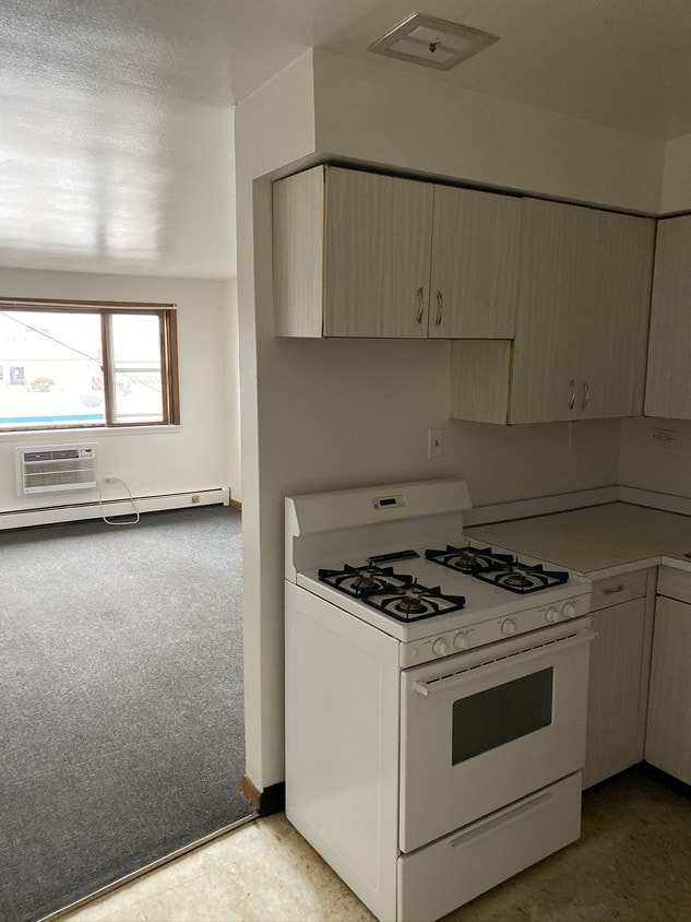 Primary Photo - 1122 N 32nd Ave