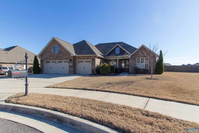 Building Photo - 2121 S Meadows Dr