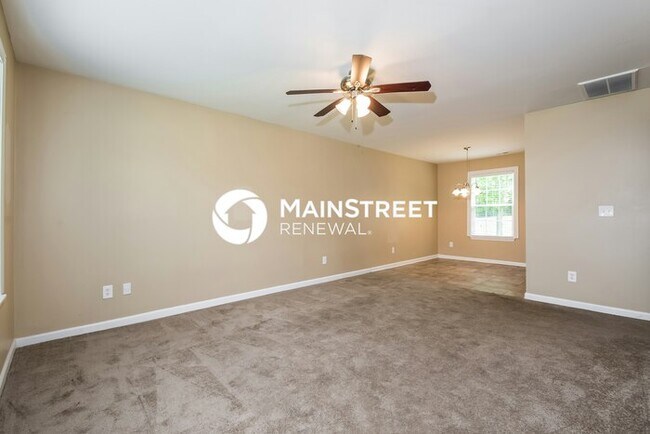 Foto del edificio - 3 Bedroom Pet-Friendly Home in Raleigh, NC with Main Street Renewal