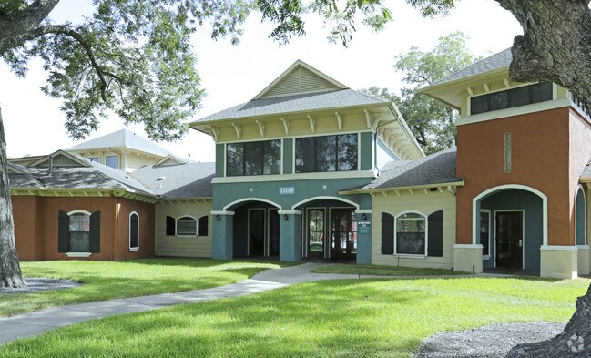 Town Lake Apartments Austin, TX