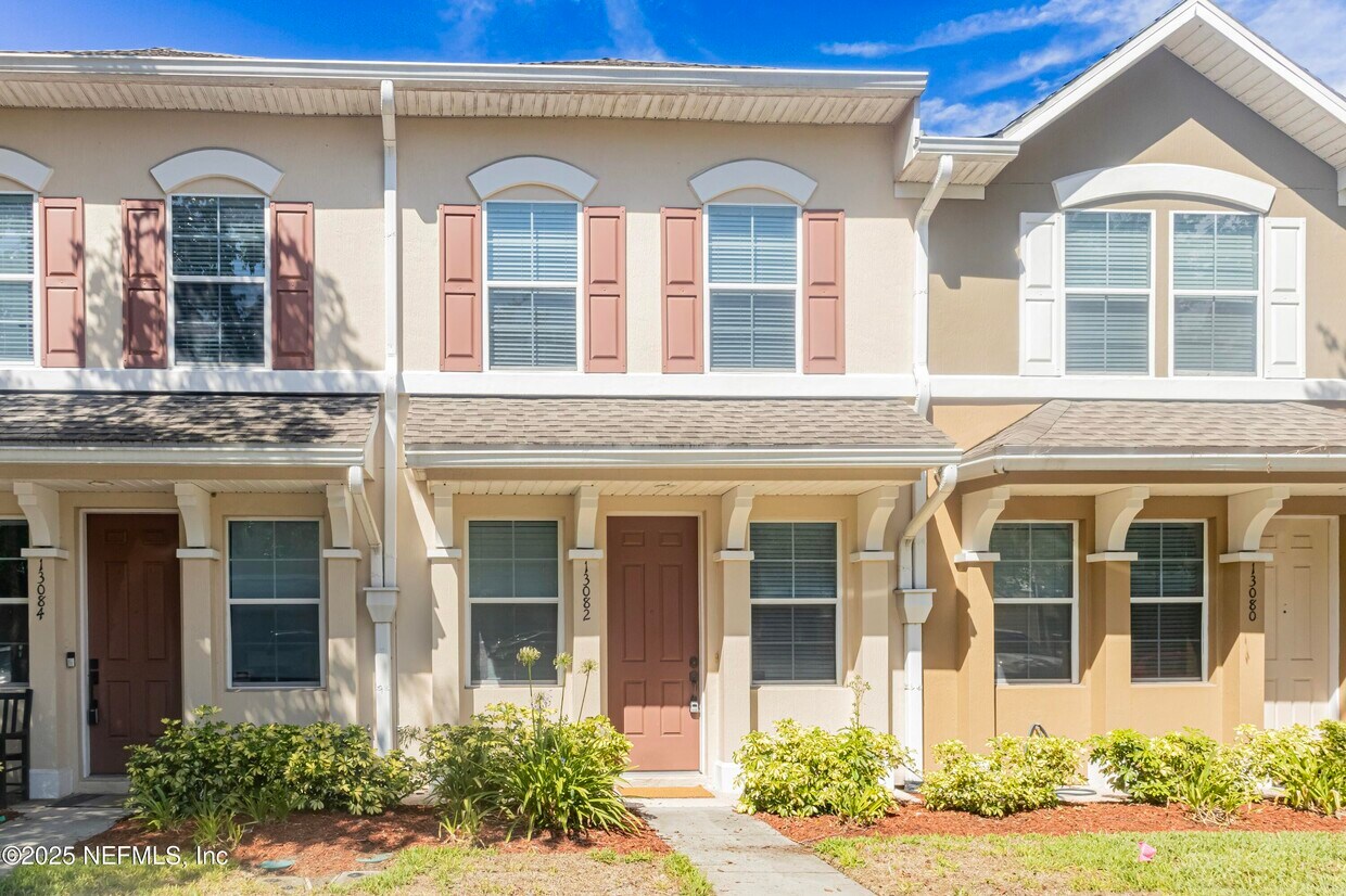 Foto principal - 13082 Shallowater Rd