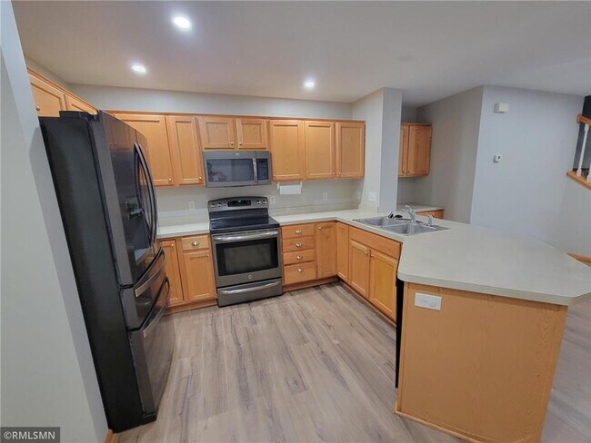 Foto del edificio - 3553 Sterling Heights Dr