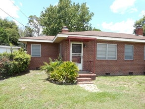 Building Photo - 493 Lake Howard Dr SW