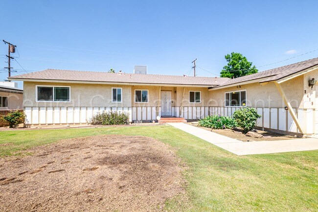 Foto del edificio - 3 Bedroom1 1 Bath Home Near Bakersfield Co...