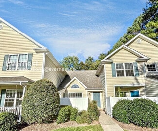 Building Photo - 4610 Twin Hickory Lake Dr