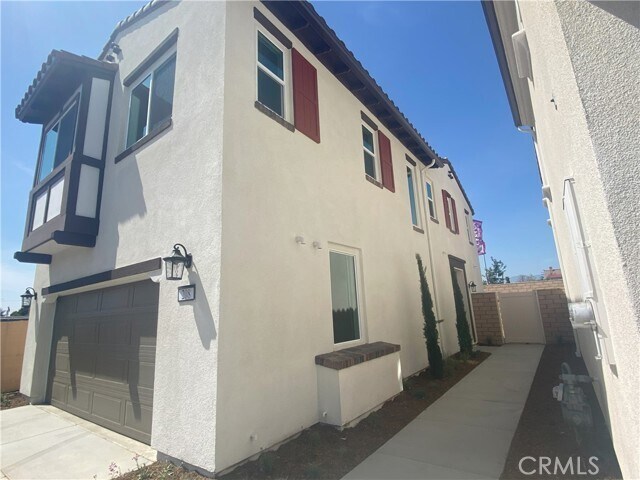 Primary Photo - 208 Bonita Ln