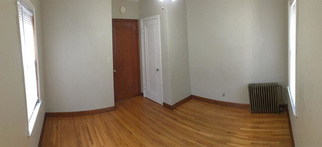 Building Photo - 808 11th St N