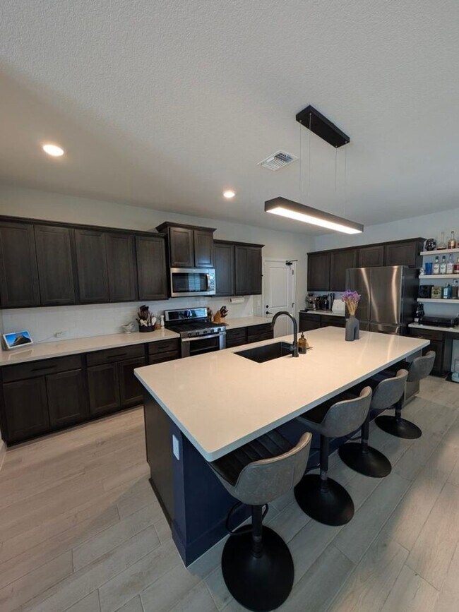 Foto del edificio - Charming 3BR 3BA House in Easton Park - Au...