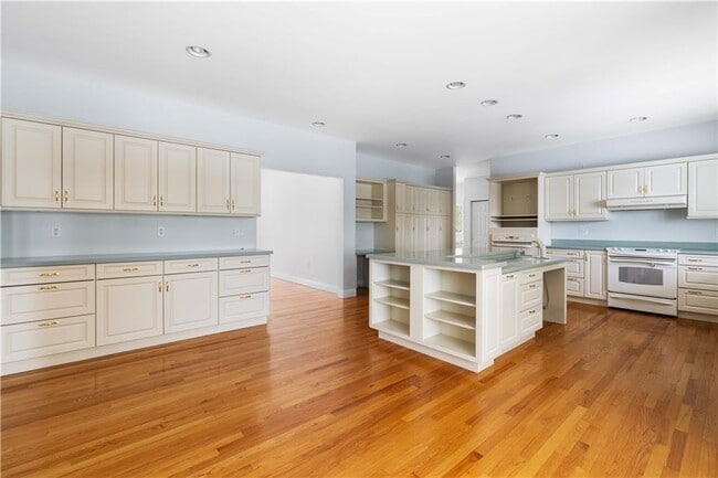 Foto del edificio - 18 Peggy Ln