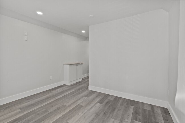 Foto del edificio - 620 Sudderth Dr