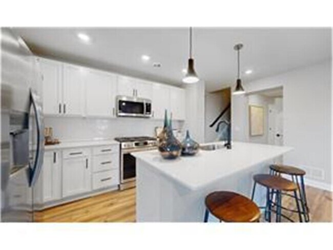 Foto del edificio - 14973 Archdale Ln