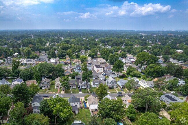 Audubon neighborhood is a peaceful area surrounded by trees and greenery.