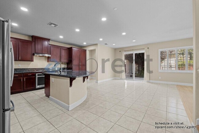 Foto del edificio - 622 N Montebello St