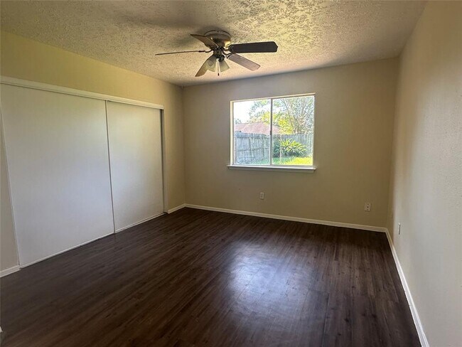 Building Photo - 2787 Spring Moss Dr
