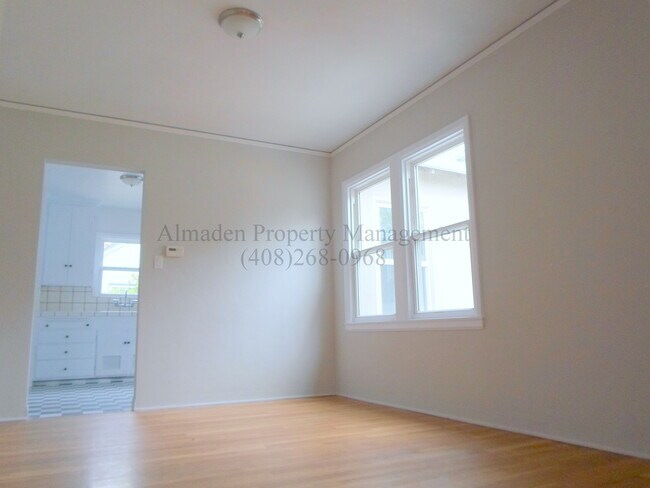 Foto del edificio - Charming Home in the Heart of Willow Glen! Hardwood Floors!!
