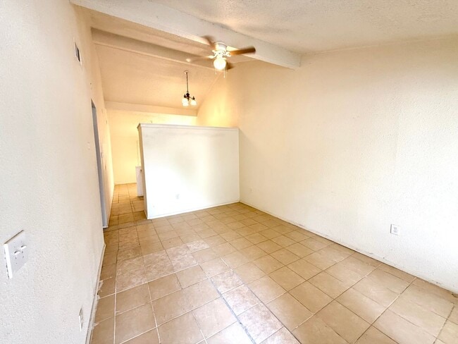 Building Photo - Lovely 3 Bedroom/ 2 Bath Home In Converse, TX!